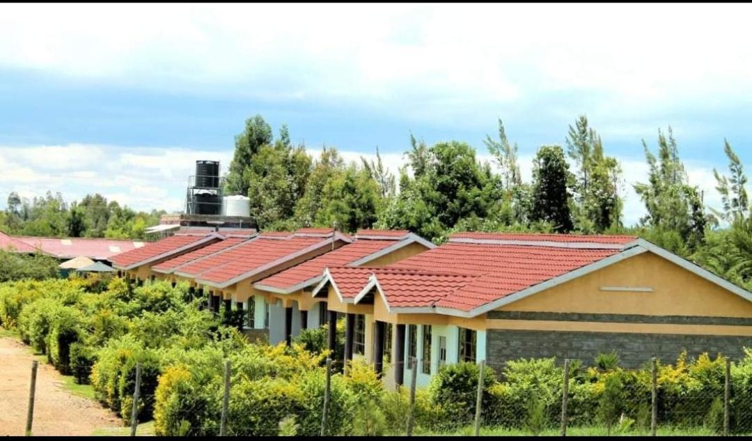 Buens Lugar Hotel Nanyuki Bagian luar foto